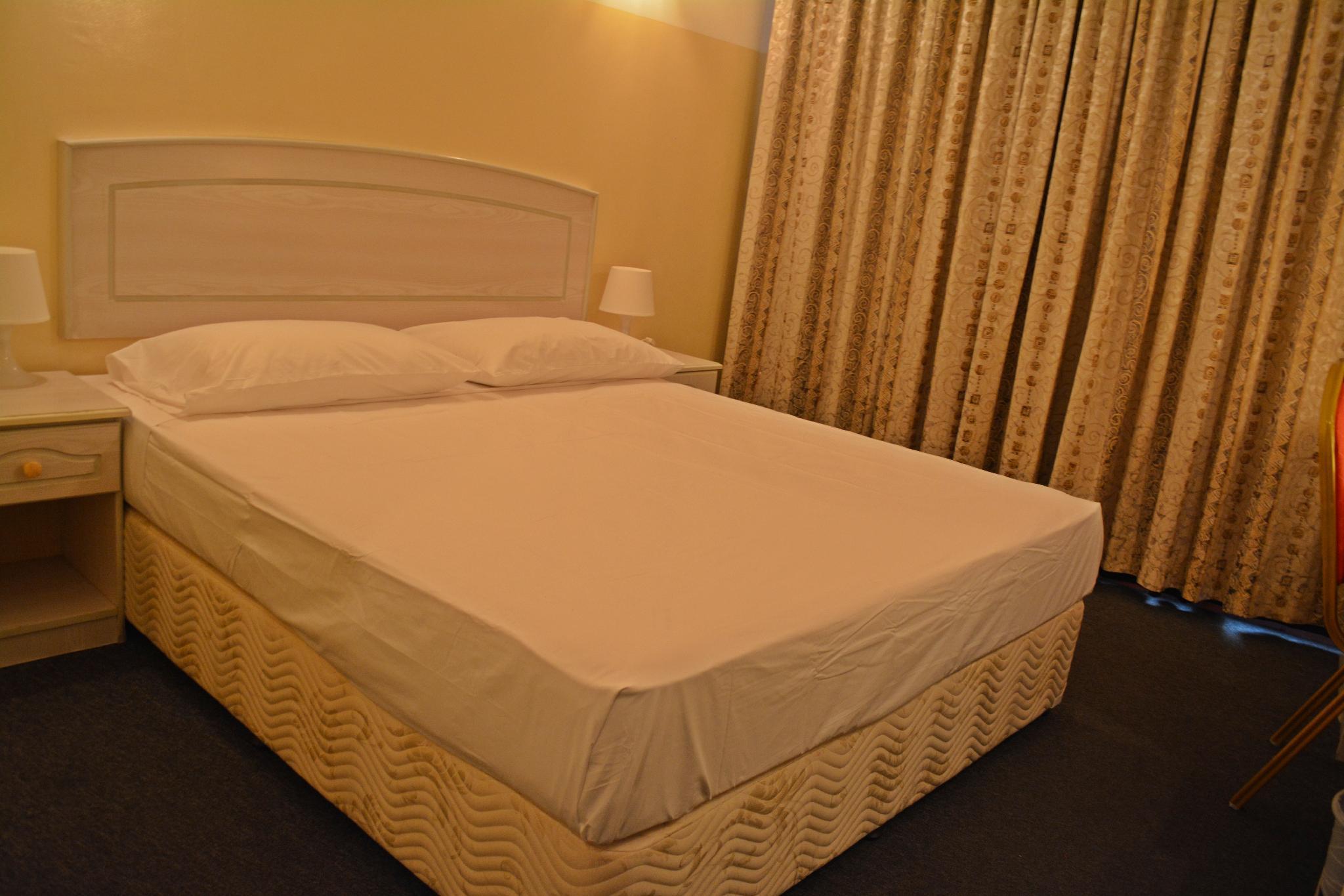 Hotel Queens Next Sabkha Bus Station Dubai