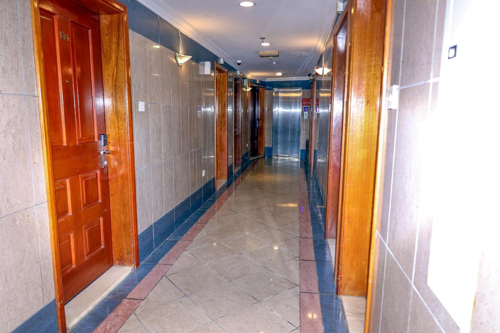 Queens Next Sabkha Bus Station Hotel